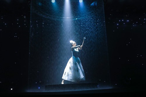 F 702b 968900827.5b 6d 1da 23508e (1)